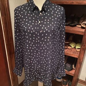 Beautiful Banana Republic blue button shirt